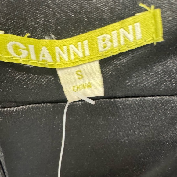 NWT Gianni Bini Amelia Skirt $99 Black Floral Embroidered Mesh Midi S - Picture 6 of 7